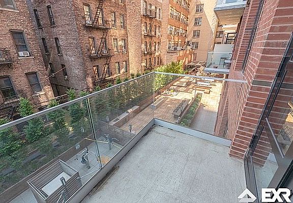 4th image of 41-21 28th St #4R