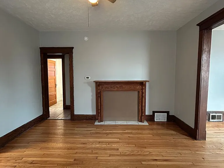 2419 Poppleton Ave — Photo 7