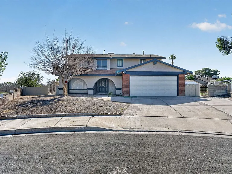 389 Summer Creek Ct — Photo 1