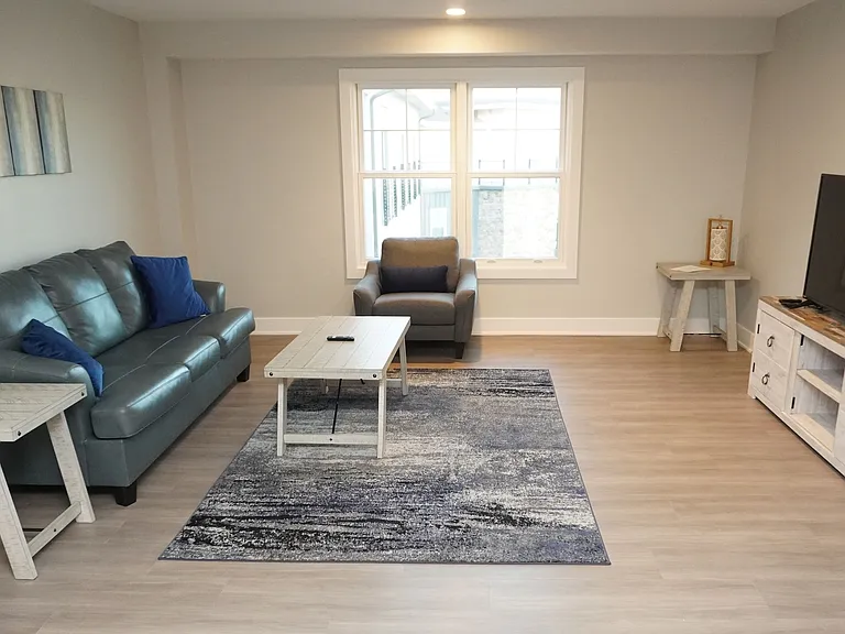 205 Lakeshore Dr #517 — Photo 11