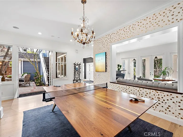 20 Cape Danbury — Photo 13