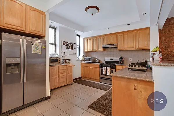 Rented by RES New York | media 3