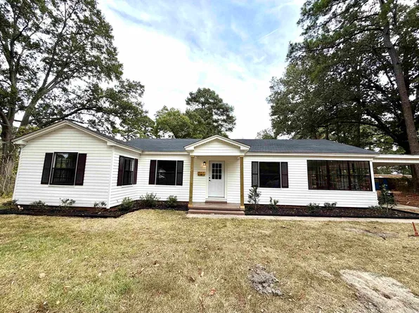 1227 Cleveland Dr, Magnolia, AR 71753