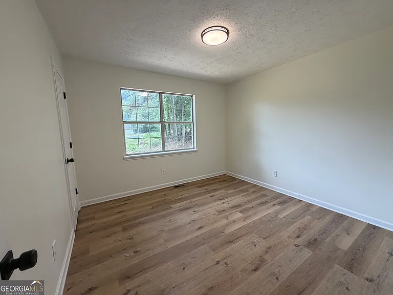 1730 Bullock Dr — Photo 5