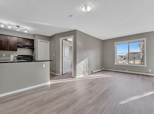 MacTaggart Ridge Gate, Edmonton, AB T6R 0W3