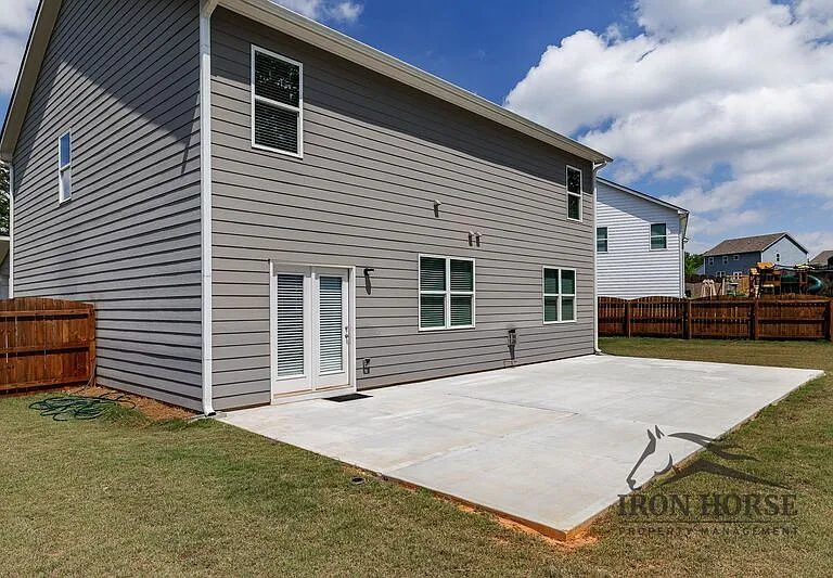 835 Baker View Ln — Photo 32