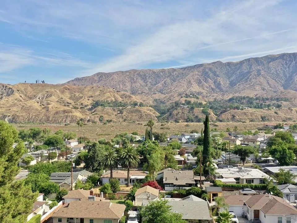 1st image of 10820 Sherman Grove Ave