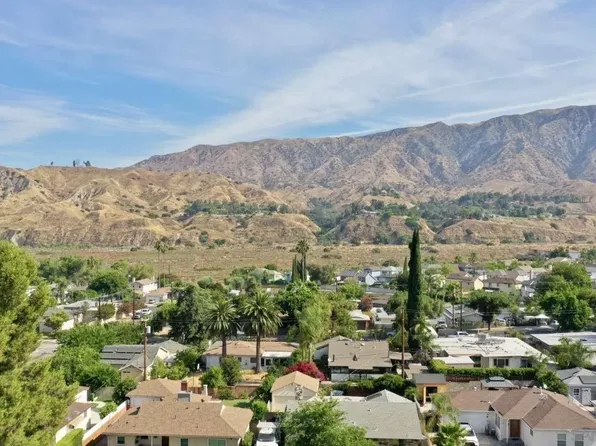 10820 Sherman Grove Ave, Sunland, CA 91040