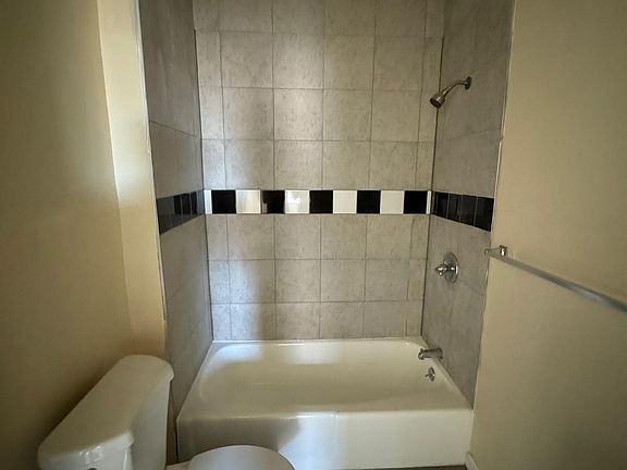 5th image of 116-120 Lee Ave #3