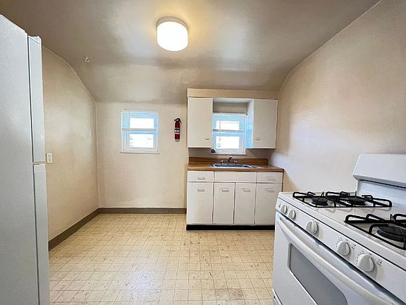 4th image of 6900 Riverside Pl Bldg 34