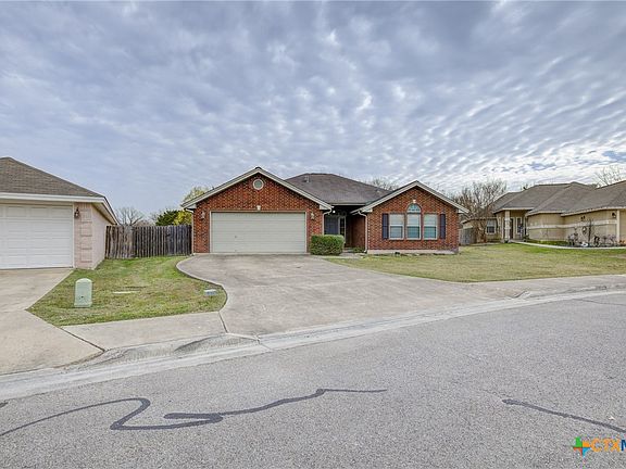 3rd image of 1531 Dustin Cade Dr