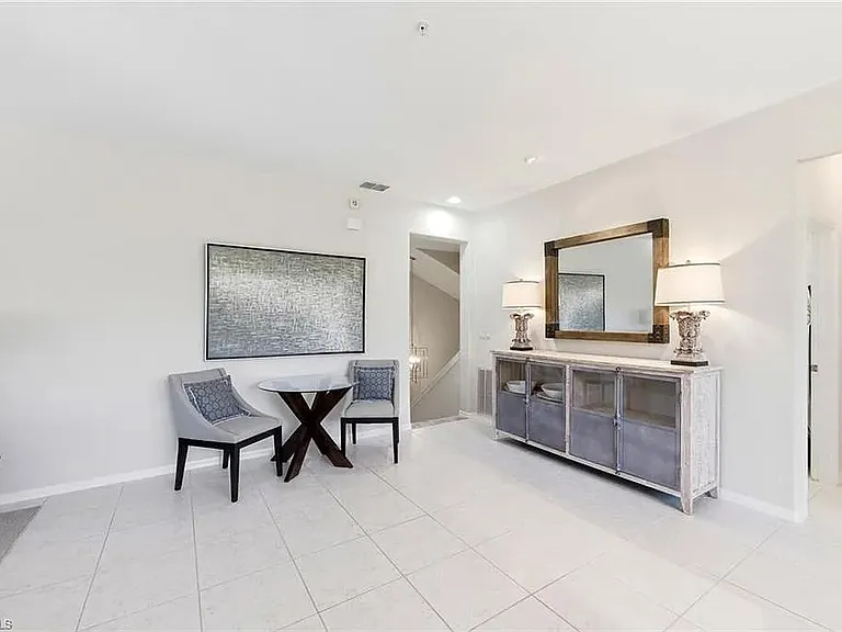 4695 Winged Foot Ct #201 — Photo 4