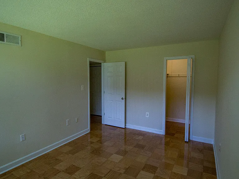 Heritage Park Apartments — Photo 65