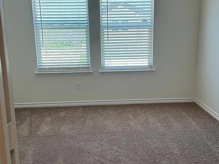 7530 Fishbowl Ln — Photo 10
