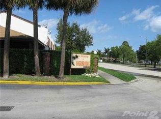 1447 Amanda St, Hollywood, FL 33020