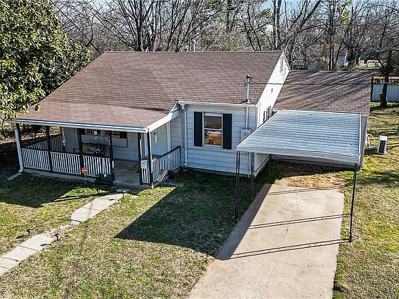 4th image of 705 McKinney St