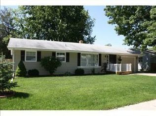 4705 Mohawk Rd, Rockford, IL 61107