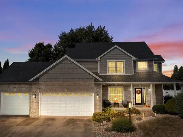 1501 Quarry Rd, Mahomet, IL 61853