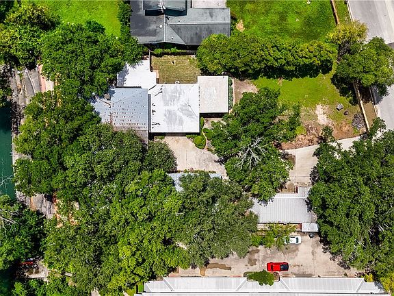 4th image of 1655 Kuehler Ave