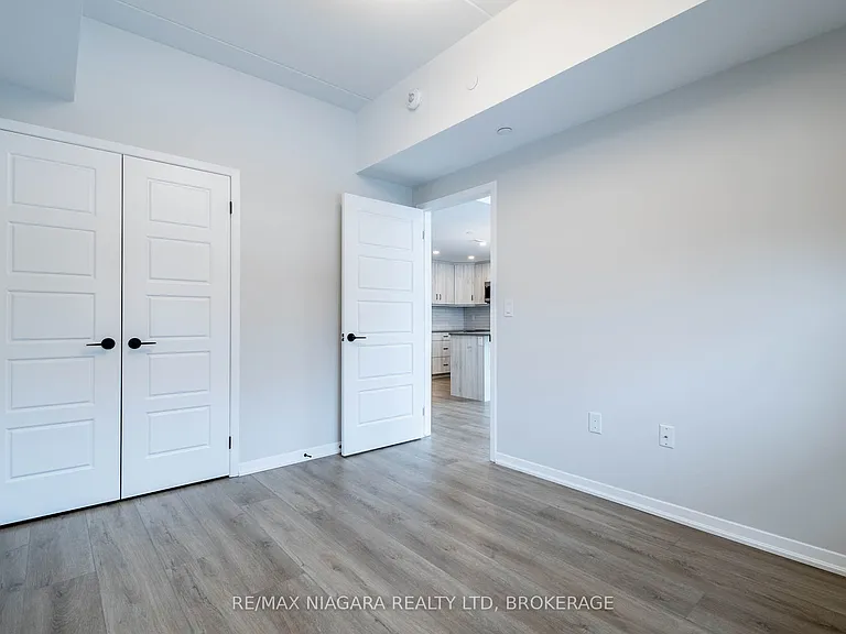 3998 Victoria Ave #111 — Photo 15