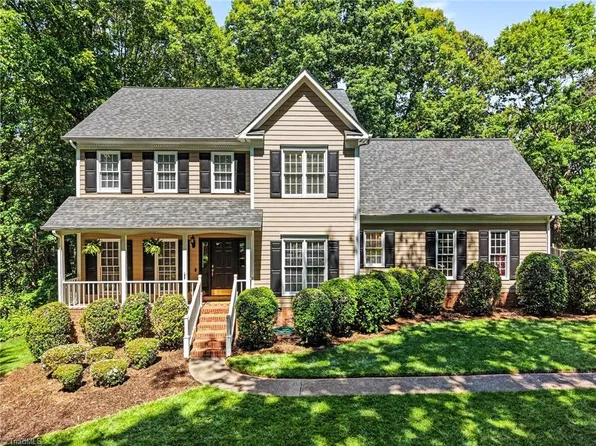 2133 Benwicke Dr, Pfafftown, NC 27040