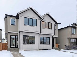 2809 E 25a St SW, Calgary, AB T3E 1Z4