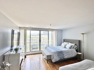 4 Canal Park APT 503, Cambridge, MA 02141