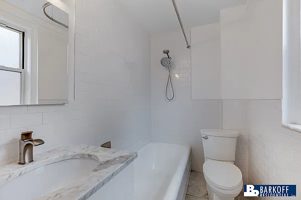 Rented by Barkoff Residential  | media 27