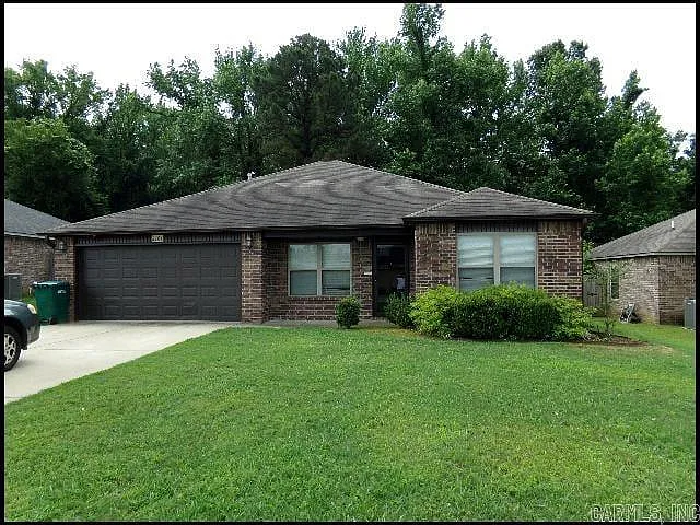2104 Fern Valley Dr — Photo 2