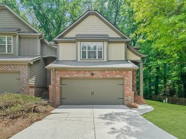 121 Creighton Ln, Powder Springs, GA 30008