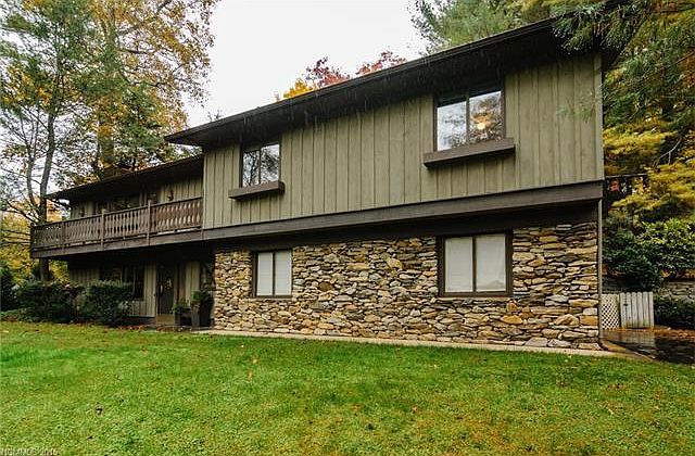 1st image of 932 Toxaway Dr