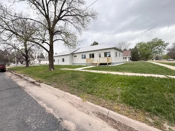 411 9th St, Arapahoe, NE 68922
