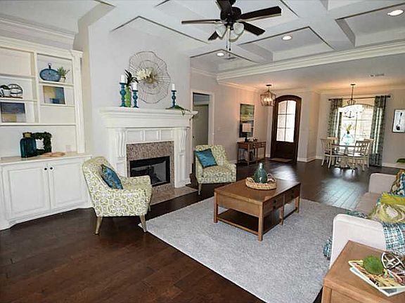 3rd image of 3242 Fairwood Ln #L