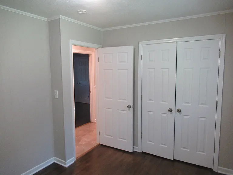 208 Crescent Ct — Photo 11