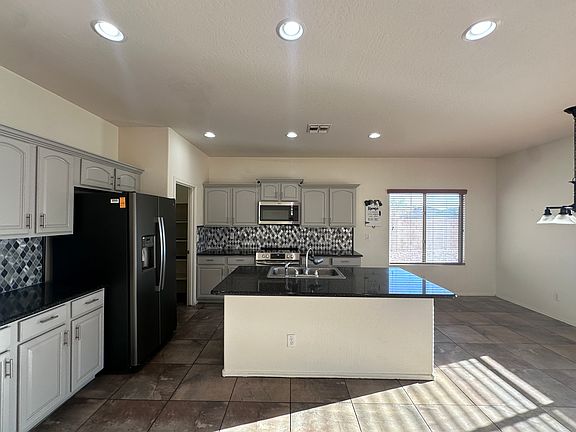 4th image of 21338 N Denton Dr