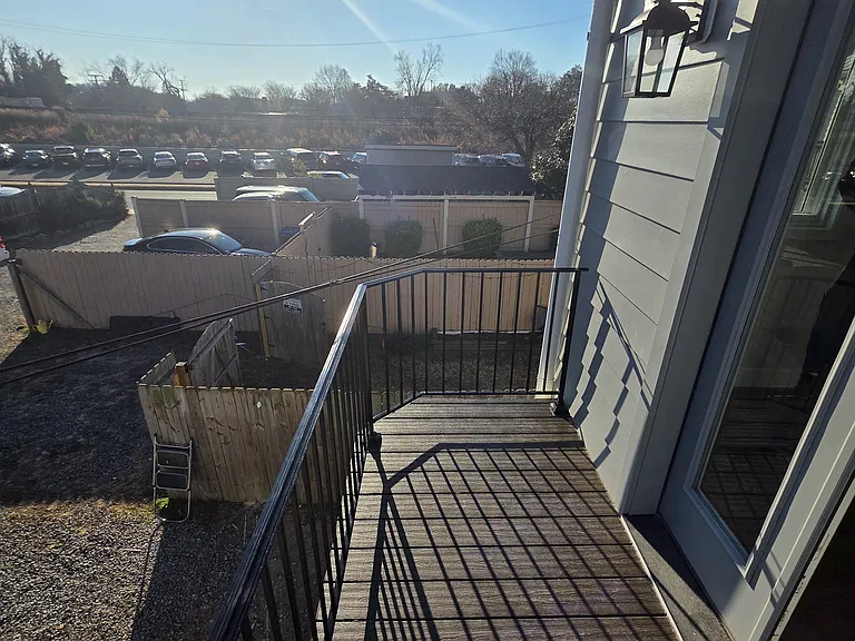 507 Caroline St #101 — Photo 3