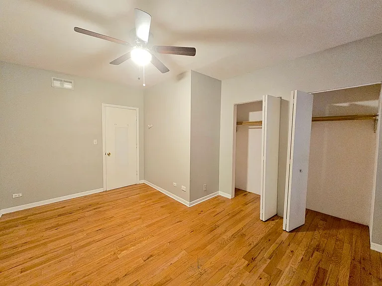 2420 N Greenview Ave — Photo 6
