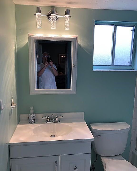 Guest Bathroom 