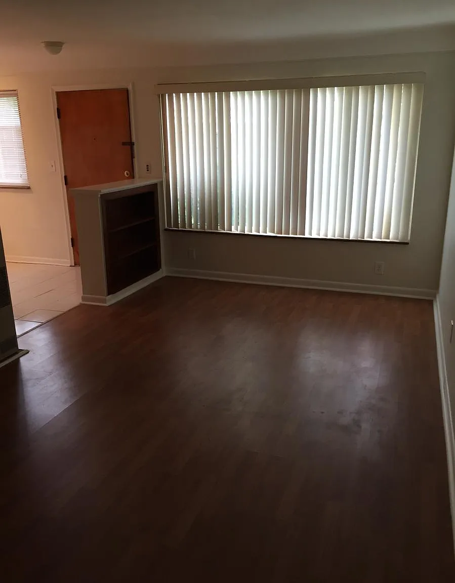 1 bed, 600 sqft, $1,095 — Photo 2