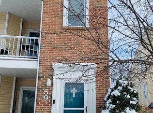 59 Pamela Ct #320, Levittown, PA 19057