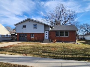 739 7th Ave SW, Pipestone, MN 56164