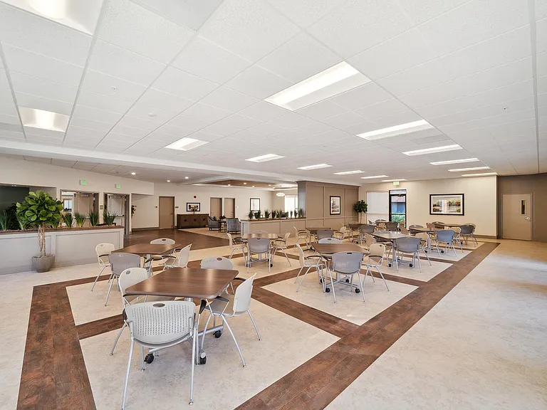Redwood Senior — Photo 14