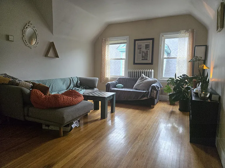 467 Norwood Ave — Photo 4