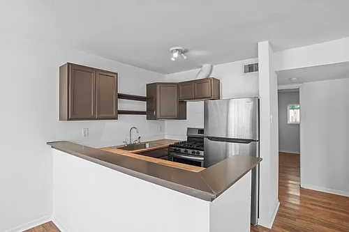 1408 Hughes St Photo 1