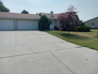 1724 HOLLY Drive, Janesville, WI, 53546