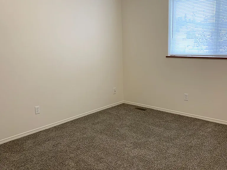 8160 Williwa Ave #B — Photo 23