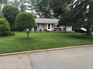 3 Elm Rd, Pompton Plains, NJ 07444