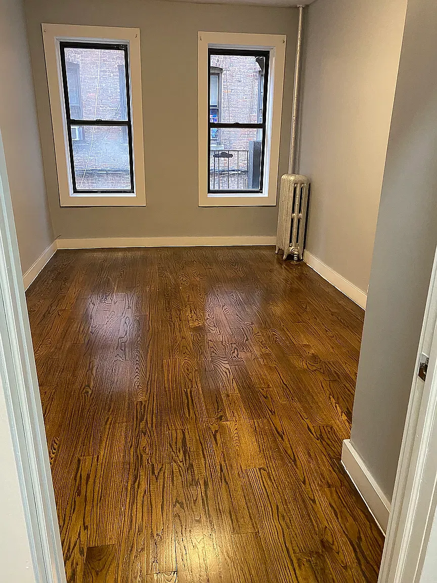 590 W 204th St — Photo 3