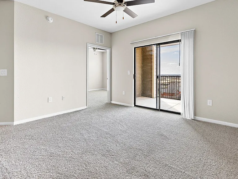 Las Brisas Apartments in Round Rock, Texas