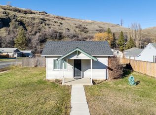1601 Cedar St, Colfax, WA 99111